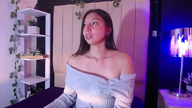 Snapshot of kendall_saenz chatting on 09.08.25 kendall saenz online show from 09.08.25