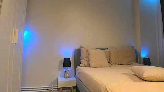 ShySara online show from 01.27.25