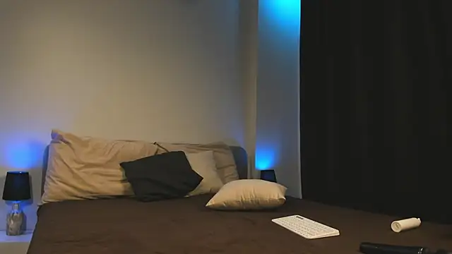 ShySara online show from 02.06.25