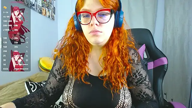 Snapshot of lucie_nicolls chatting on 03.11.25 lucie nicolls online show from 03.11.25