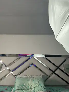 Snapshot of maybelline69 chatting on 02.24.26 maybelline69 online show from 02.24.26