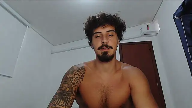 Snapshot of milkoffe chatting on 02.09.26 milkoffe online show from 02.09.26