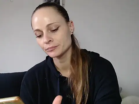 naikah714 online show from 12.10.24