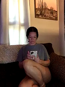 Snapshot of SidneyRaee chatting on 09.12.25 SidneyRaee online show from 09.12.25