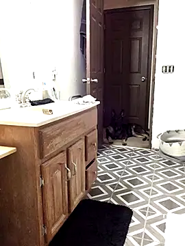 Snapshot of SidneyRaee chatting on 09.30.25 SidneyRaee online show from 09.30.25