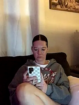 SidneyRaee online show from 01.06.26