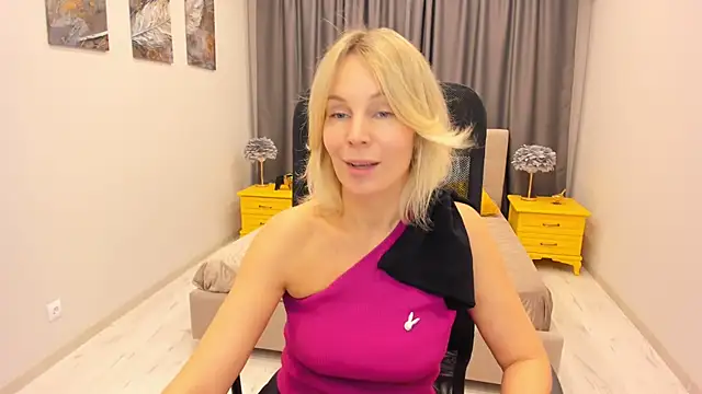 Sinty Devis online show from 02.17.25