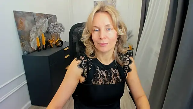 Sinty Devis online show from 03.21.26