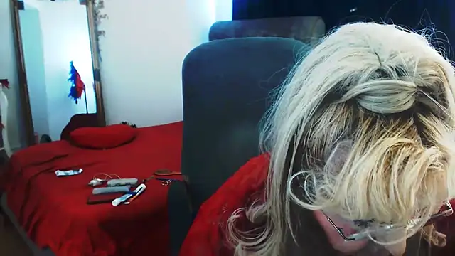 MatureExtasy online show from 10.01.25