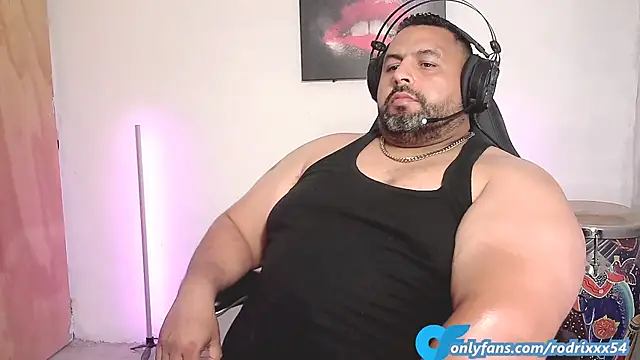 Snapshot of rodrix54 chatting on 12.04.24 rodrix54 online show from 12.04.24