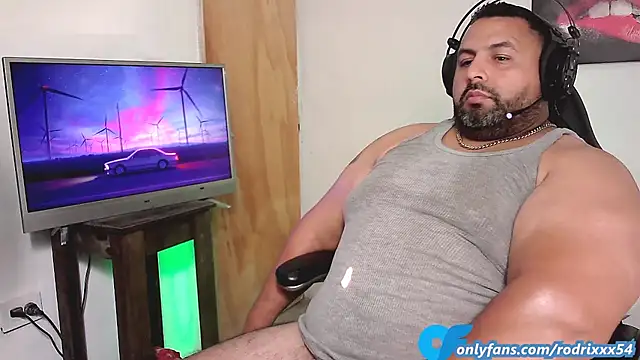 Snapshot of rodrix54 chatting on 01.05.25 rodrix54 online show from 01.05.25