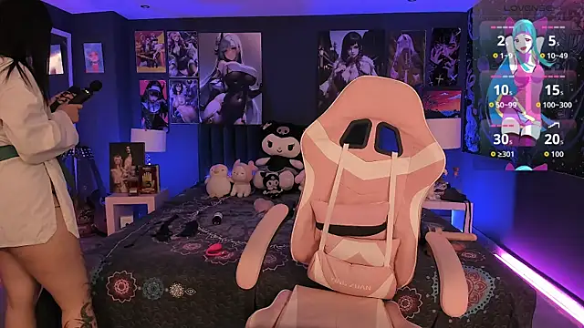 Snapshot of LanaKyutt chatting on 11.25.25 LanaKyutt online show from 11.25.25