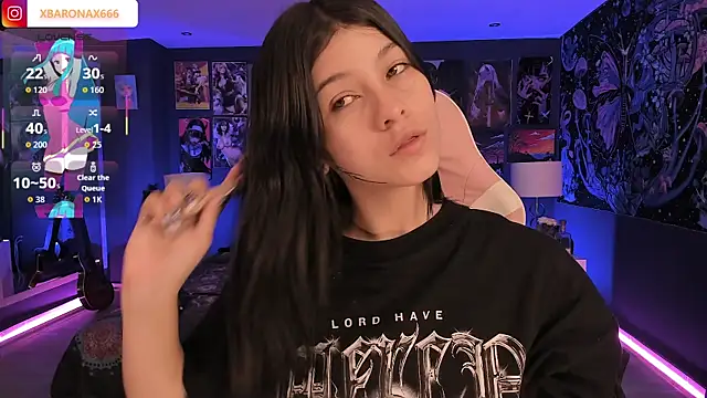 LanaKyutt online show from 12.14.25