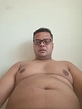 dirtybearr online show from 10.23.25