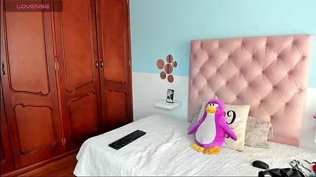  Sarahh 0 online show from 12.06.24