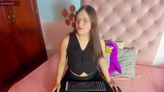  Sarahh 0 online show from 02.28.25