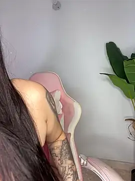 sophialorens s online show from 12.20.24