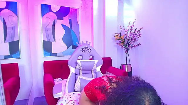 Snapshot of Alice_candace chatting on 10.22.25 Alice candace online show from 10.22.25