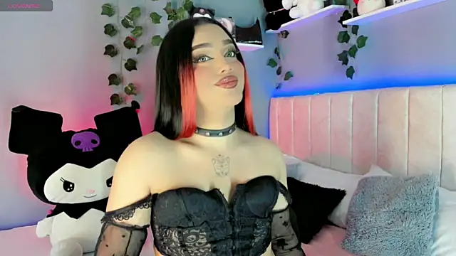 Snapshot of cattriona_muller chatting on 03.18.25 cattriona muller online show from 03.18.25