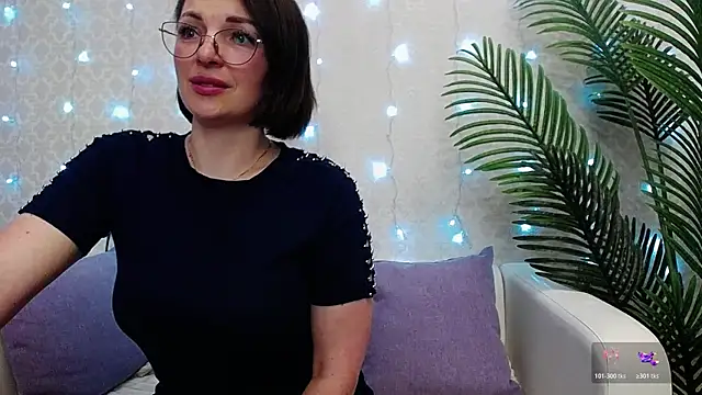 Camelia Lillie online show from 05.15.26