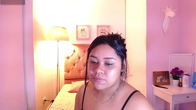 Snapshot of Nahom1_ chatting on 11.04.25 Nahom1 online show from 11.04.25