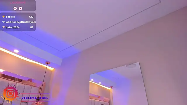 Snapshot of VioletaAbel chatting on 02.10.25 VioletaAbel online show from 02.10.25