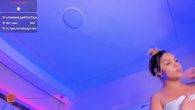 Snapshot of VioletaAbel chatting on 02.26.25 VioletaAbel online show from 02.26.25