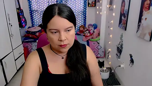 Snapshot of claryssa_ chatting on 01.11.25 claryssa online show from 01.11.25