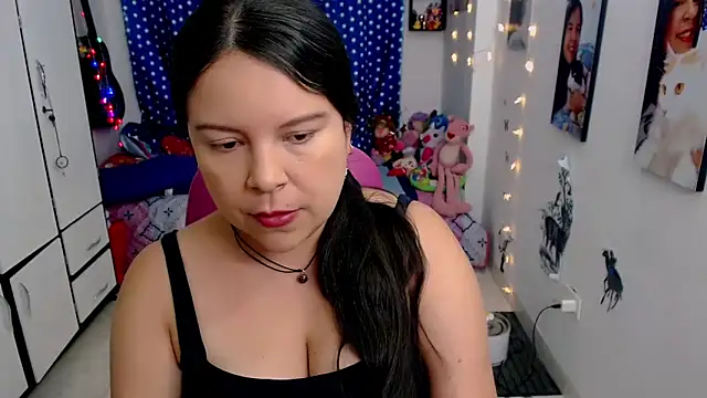 Snapshot of claryssa_ chatting on 01.14.25 claryssa online show from 01.14.25