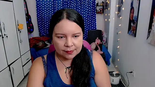 Snapshot of claryssa_ chatting on 11.08.25 claryssa online show from 11.08.25