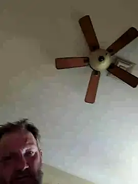 Hugebwc102 online show from 10.03.25