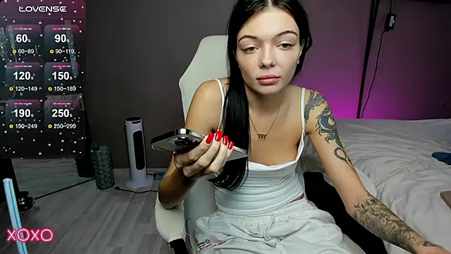 Mariella Adamss online show from 10.17.25