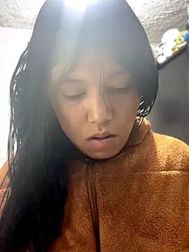 Snapshot of emily_rosse04 chatting on 11.06.25 emily rosse04 online show from 11.06.25