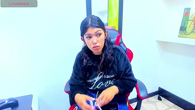 Snapshot of emily_rosse04 chatting on 02.12.26 emily rosse04 online show from 02.12.26