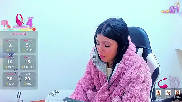 Snapshot of emily_rosse04 chatting on 02.19.26 emily rosse04 online show from 02.19.26