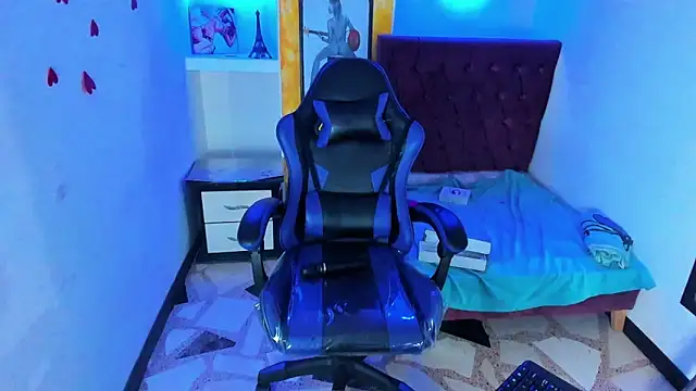 Snapshot of emily_rosse04 chatting on 02.27.26 emily rosse04 online show from 02.27.26