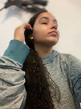 CurlyGirl 1 online show from 01.13.25