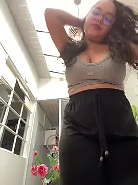 CurlyGirl 1 online show from 02.20.25