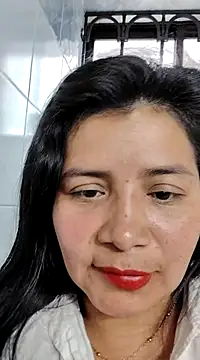 Snapshot of Rouse_bell chatting on 02.28.25 Rouse bell online show from 02.28.25