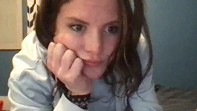 Snapshot of kittycatkendra chatting on 11.18.25 kittycatkendra online show from 11.18.25