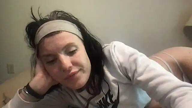 kittycatkendra online show from 05.12.26