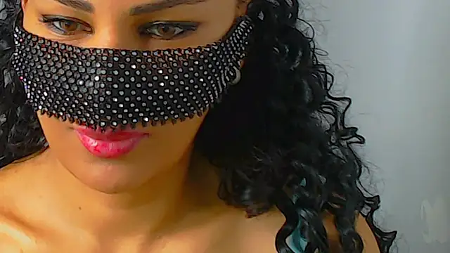 Turkish Latina online show from 12.21.24