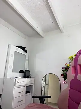 Meganmilk1 online show from 10.10.25