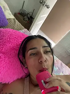 Snapshot of Meganmilk1 chatting on 01.19.26 Meganmilk1 online show from 01.19.26