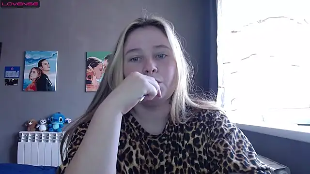 Light Luna online show from 09.18.25