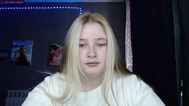 Light Luna online show from 10.19.25