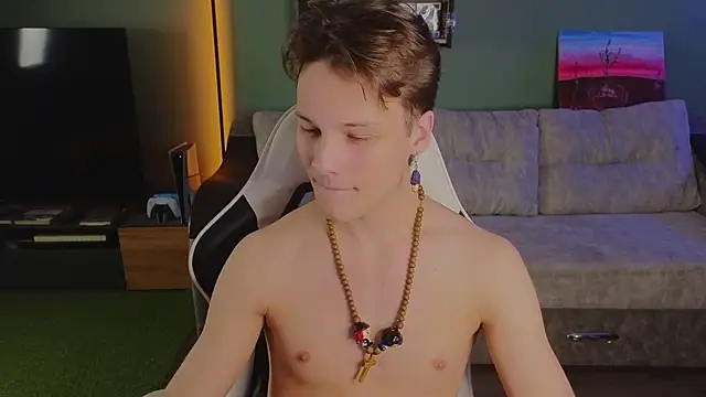 TeddyLiLboy online show from 12.04.25