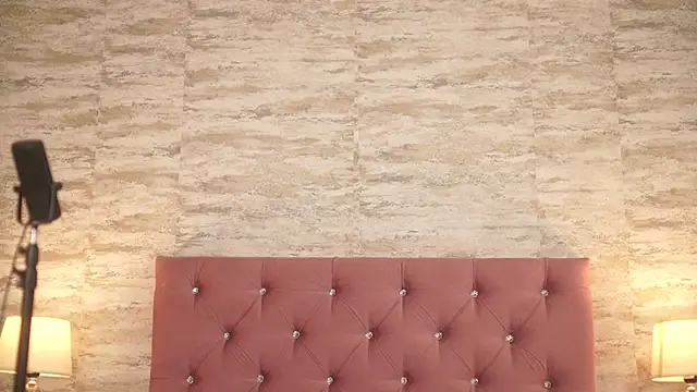 Snapshot of IsabellMendez_ chatting on 01.07.25 IsabellMendez online show from 01.07.25