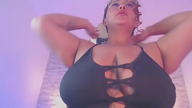 Snapshot of IsabellMendez_ chatting on 01.27.25 IsabellMendez online show from 01.27.25