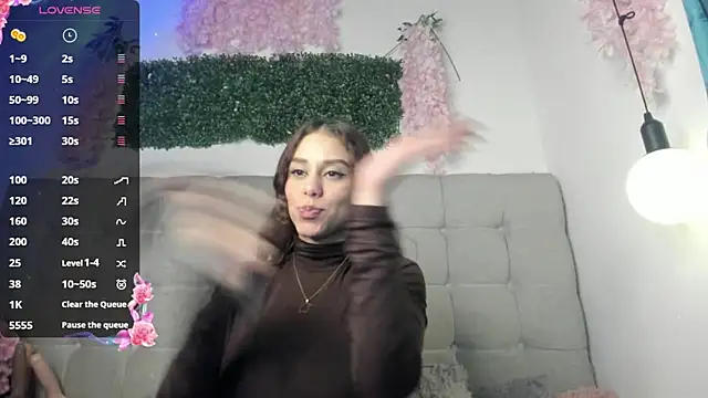 Snapshot of misticasexy chatting on 02.06.25 misticasexy online show from 02.06.25